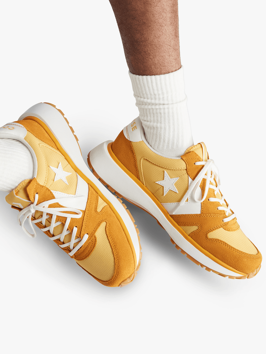 Men's Omni Trainer Yellow Sneaker