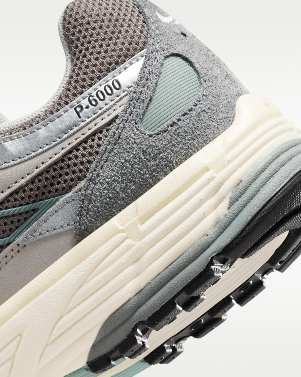 Nike P-6000
