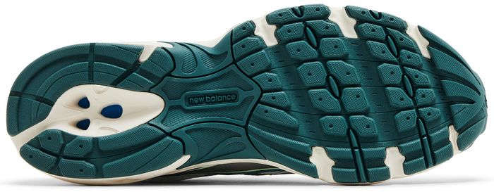 740v2 'White Marsh Green'