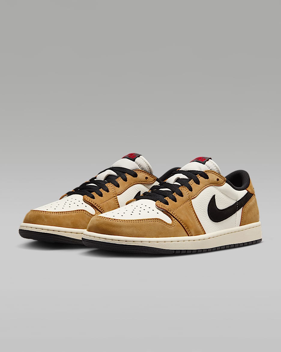 AIR JORDAN 1 RETRO LOW OG "ROOKIE OF THE YEAR"