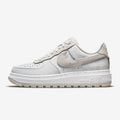 Nike Air Force 1 Luxe