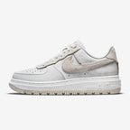 Nike Air Force 1 Luxe